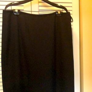 Ladies Kasper black lined midi suit skirt size 14